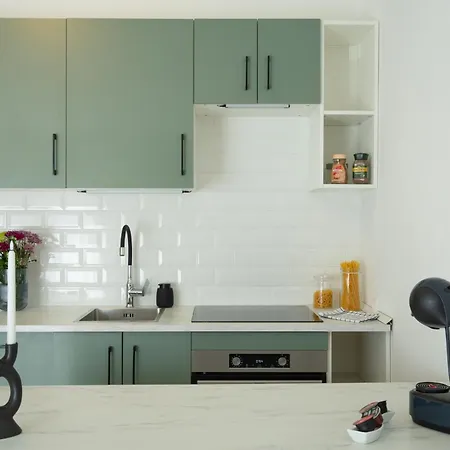 Apartment Adventure 75m2 Close To The Center Split